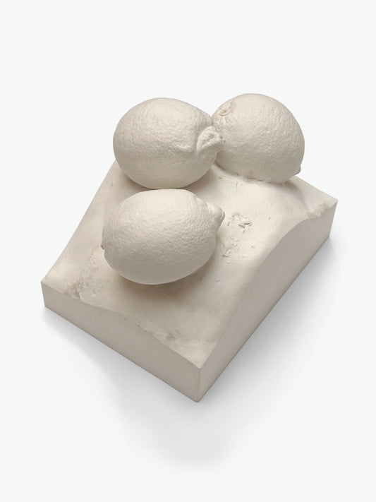 Tres limones (2025) - Gen Isoe [18 x 15 x 20 cm]